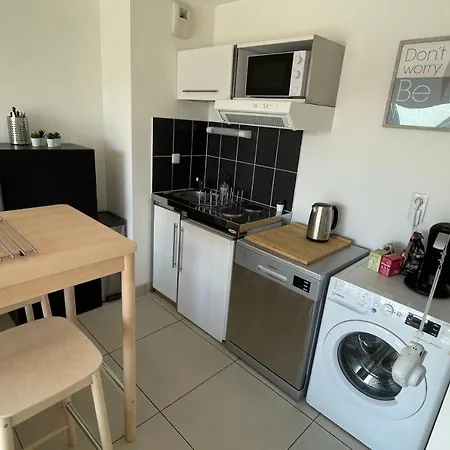 Apartment Studio 28 M With Balcony Near The Center *