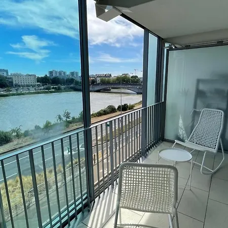 Studio 28 M With Balcony Near The Center Apartment