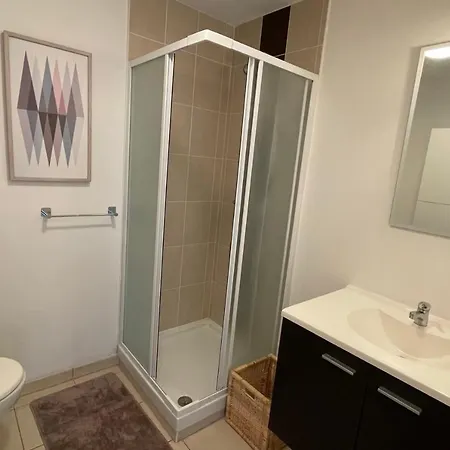 Studio 28 M With Balcony Near The Center Nantes